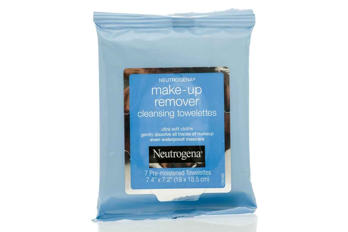 Neutrogena makeup remover towelettes falsely advertised as plant-based, class action claims